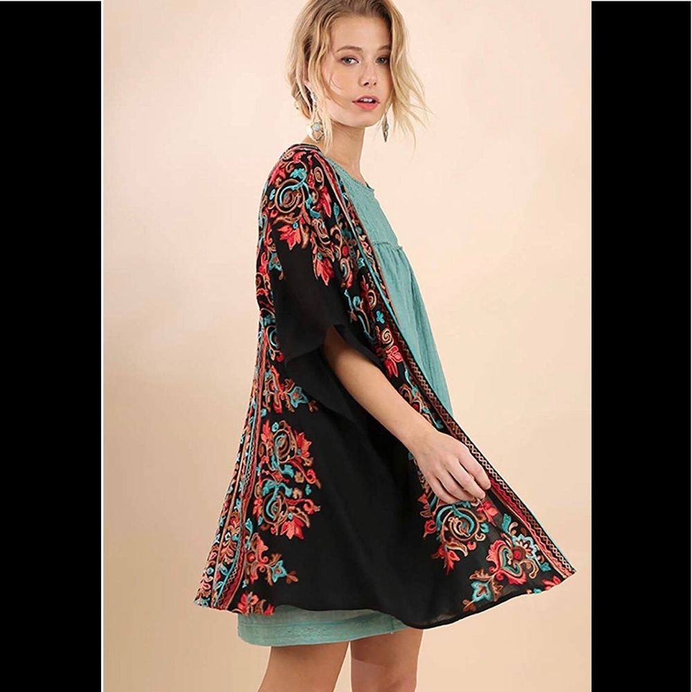 😱LAST ONE😱 Umgee Embroidered Kimono Black